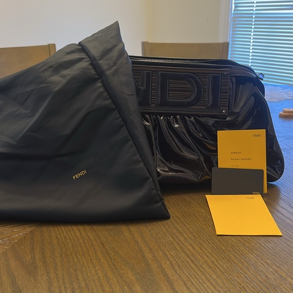 Authentic Like New Fendi Vernice - Picture 7 of 7